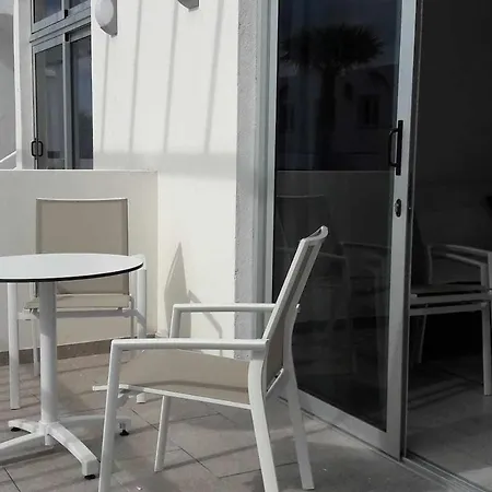 Apartman ** Gracioseros ** Sol Y Piscina *