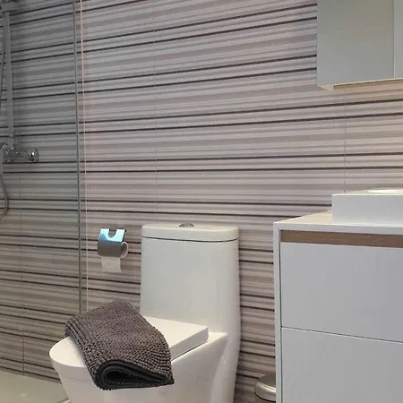 ** Los Gracioseros ** Sol Y Piscina