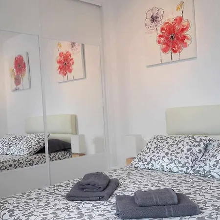 ** Gracioseros ** Sol Y Piscina Apartment Puerto del Carmen (Lanzarote)